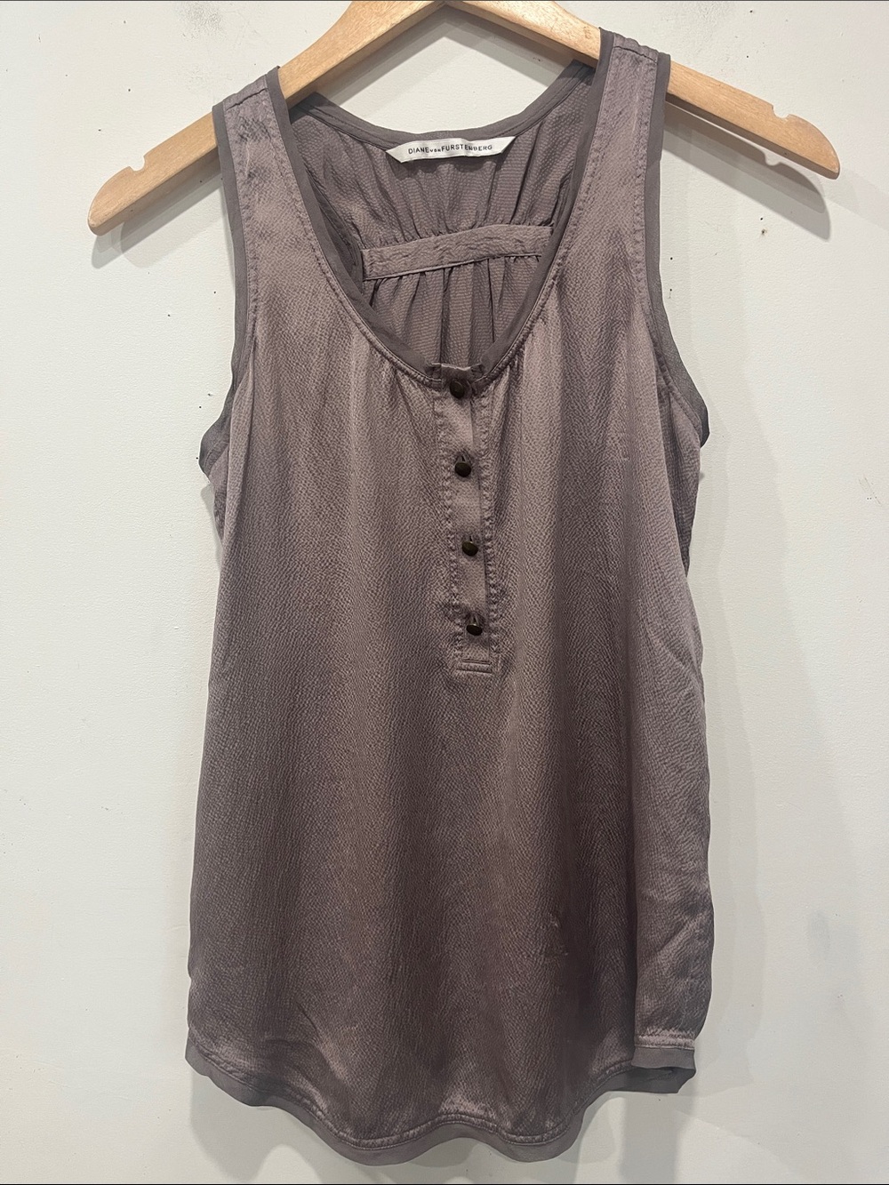 Diane Von Furstenberg Silk Sleeveless Henley Tank - Taupe size S
